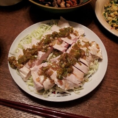 肉もしっとりで、ネギのソースがさっぱり☆
とても美味しくいただけました。
また作ります(^-^)/